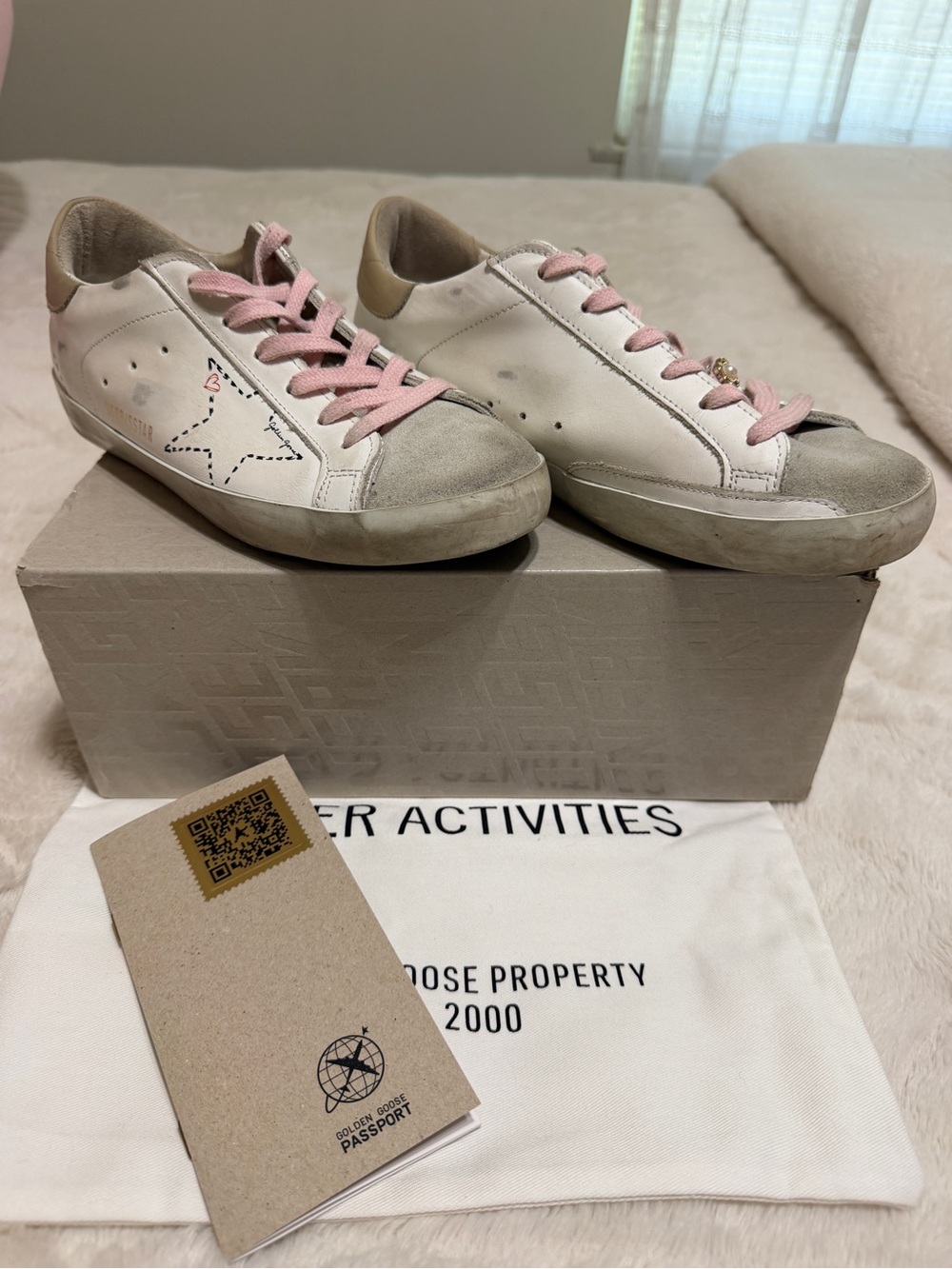 Golden Goose White Sneakers with Pink Laces and Beige Trim - Picture 6 of 8